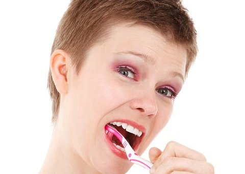 Help! 5 Tips to Know When You Can’t Brush | Randolph NE Dentist
